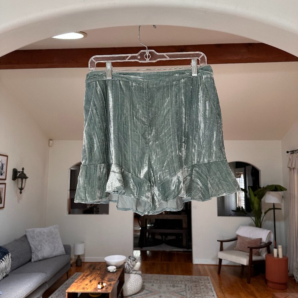 Topshop - Velvet Shorts - Blue - US 8